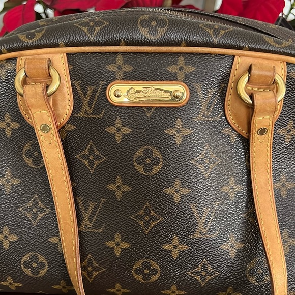 Authentic Louis Vuitton Monogram Montorgueil PM Shoulder Tote Bag - Picture 10 of 16